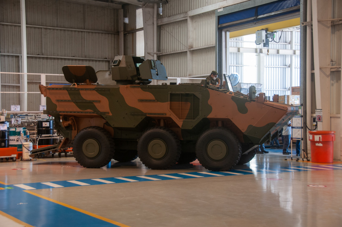 El Ministerio de Defensa argentino está evaluando la posibilidad de adquirir el VBTP-MSR 6 × 6 Guaraní para asistir a su programa VCBR (Vehículos de Combate Blindados a Ruedas).  Agustín Oscar Ro