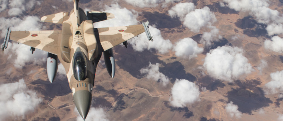 F16 de Marruecos en una maniobra de reabastecimiento en vuelo. Foto: Usaf
