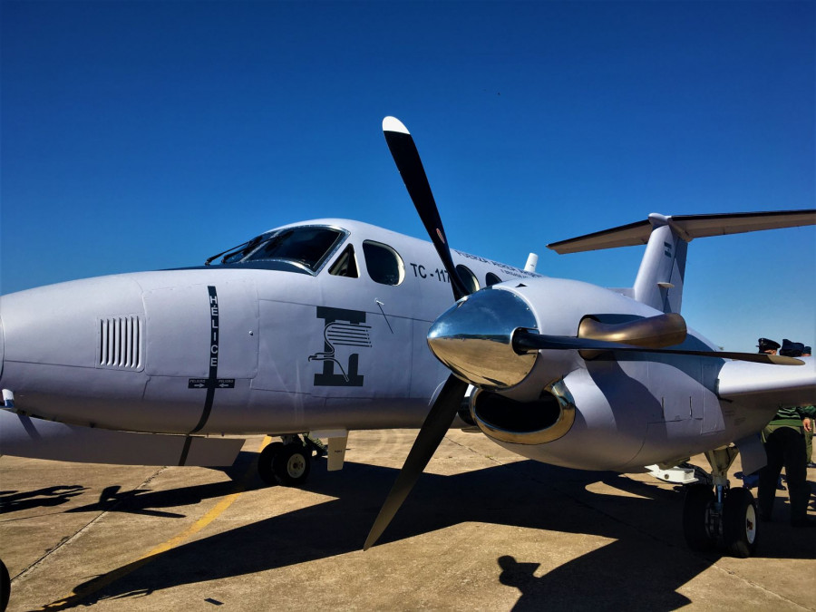 El nuevo Beechcraft UC-12B Hurón TC-117. Foto: Gonzalo Mary