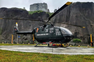 Helicóptero BO-105LS Bolkow de la Fuerza Aérea del Perú en la Costa Verde, Lima. Foto: Municipalidad Distrital de Miraflores