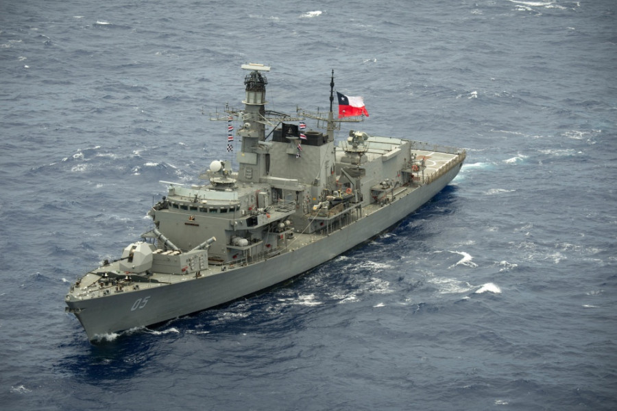 Fragata FF-05 Almirante Cochrane desplegada en el ejercicio internacional Rimpac 2016. Foto: US Navy
