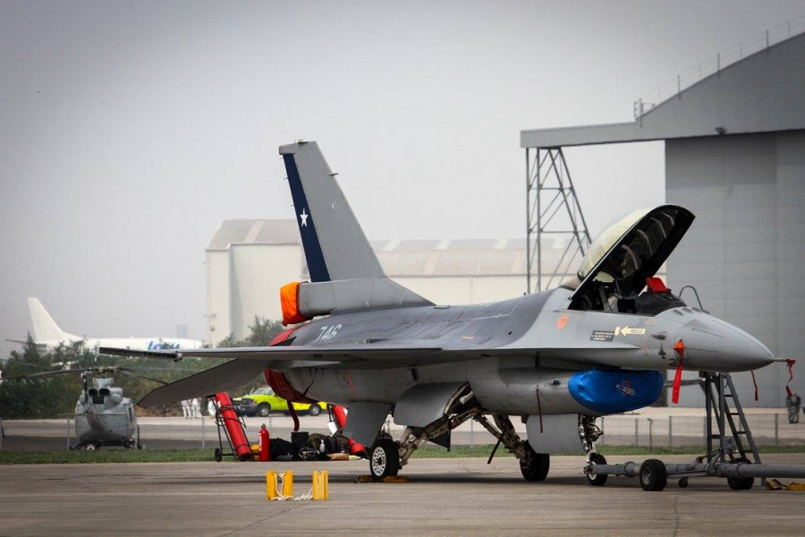 F 16 Grupo 7 FACh