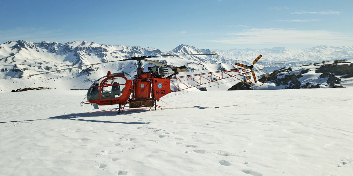 Ejercicio glaciar 2021 helicóptero Lama [SM Cristian Sotelo]
