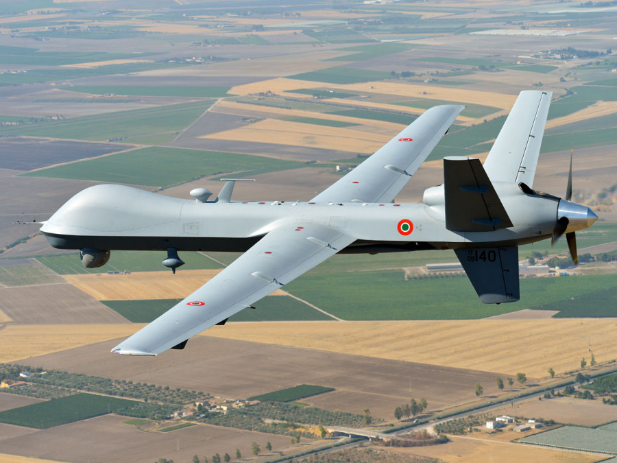 211001 mq 9 reaper predator dron uav (aeronautica militar italia)