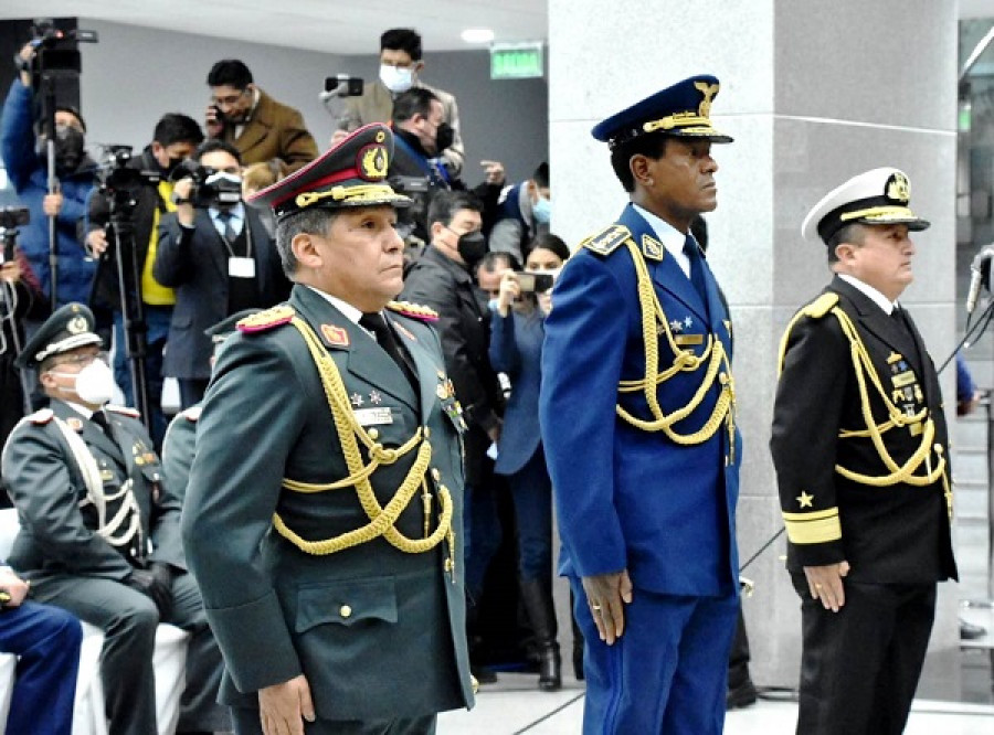 Bolivia FFAA AltoMando ABI