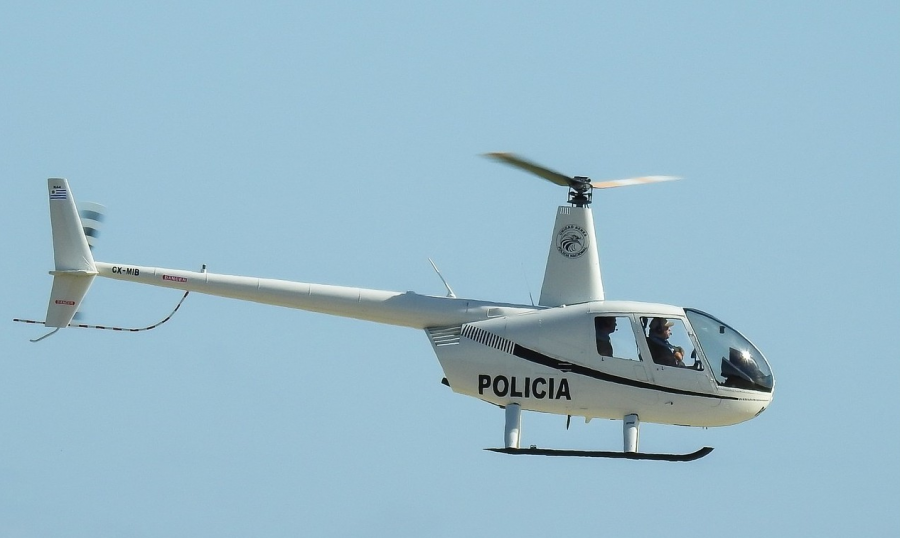 Policía Uruguay Helicóptero Robinson Amilcar Carriqui