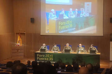 Mesa del foro ejercito 2021 foto b carrasco
