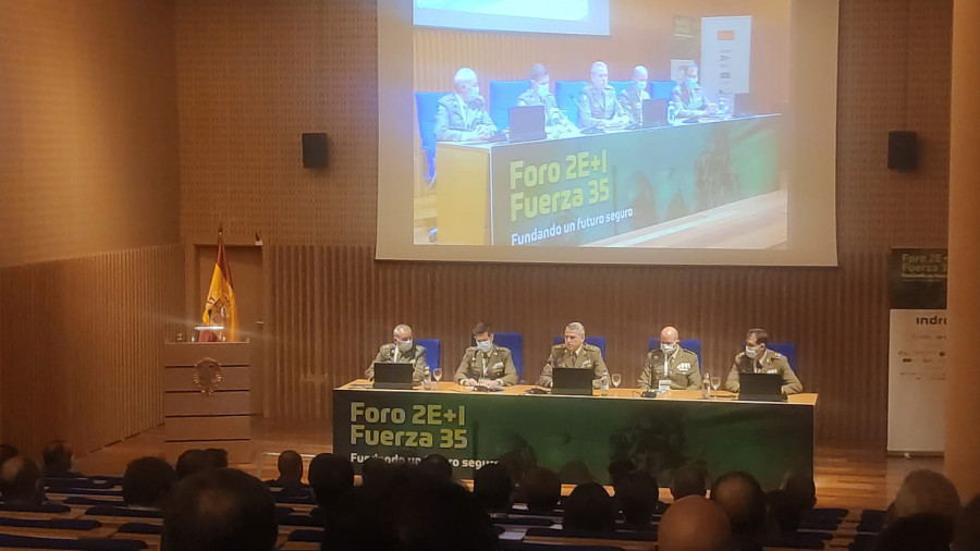 Mesa del foro ejercito 2021 foto b carrasco