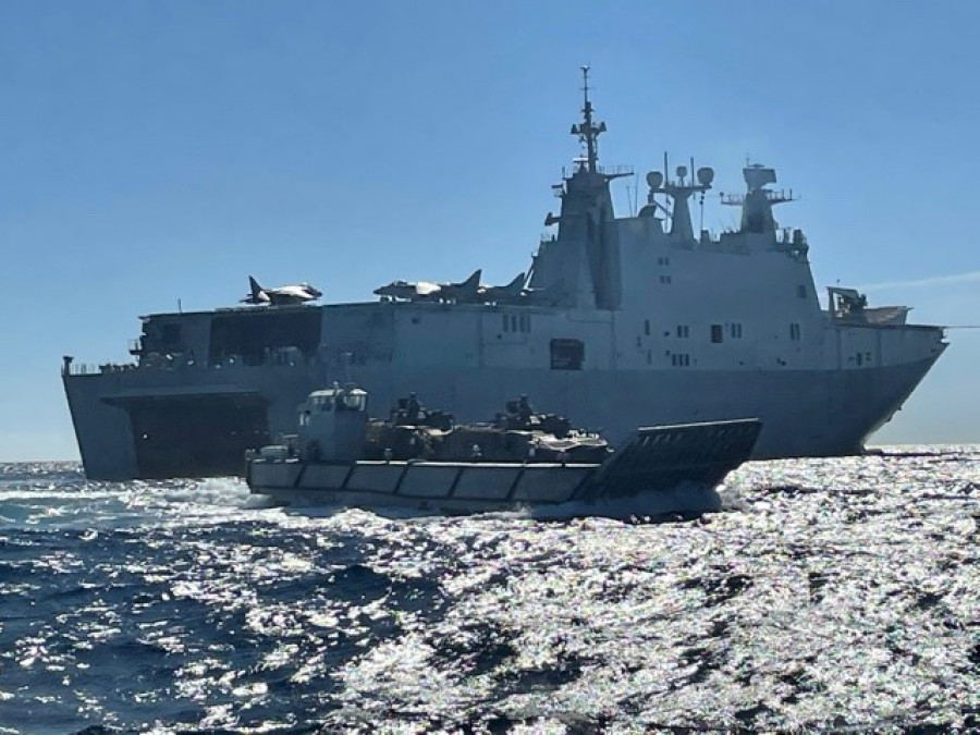 Juancarlos lhd armada