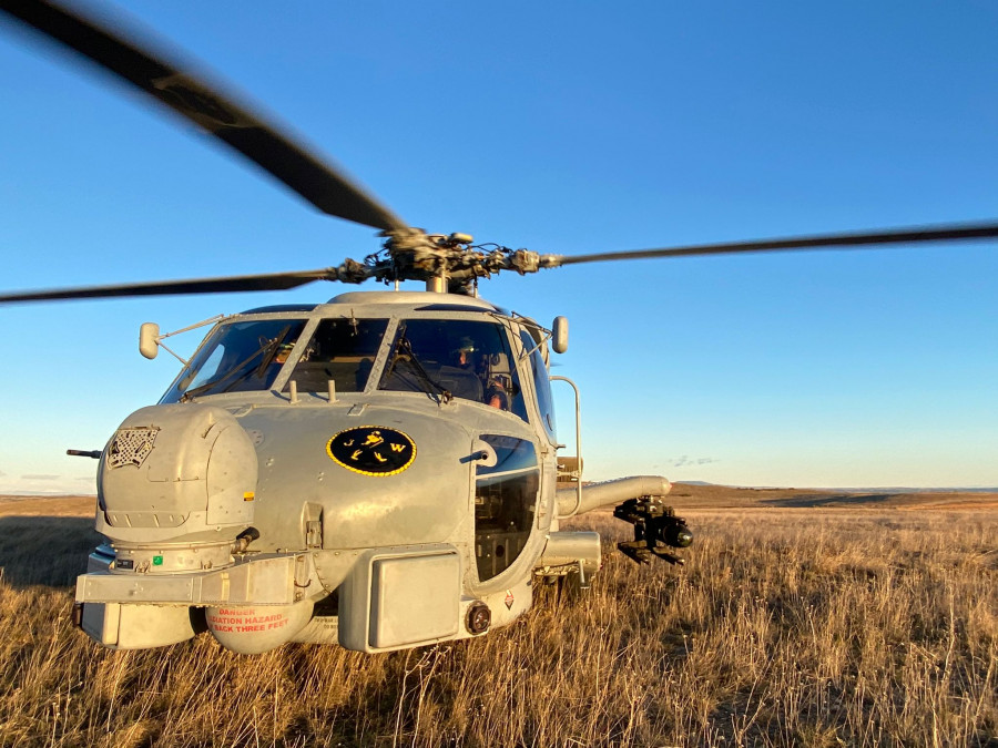 Helicoptero sh60b misil hellfire