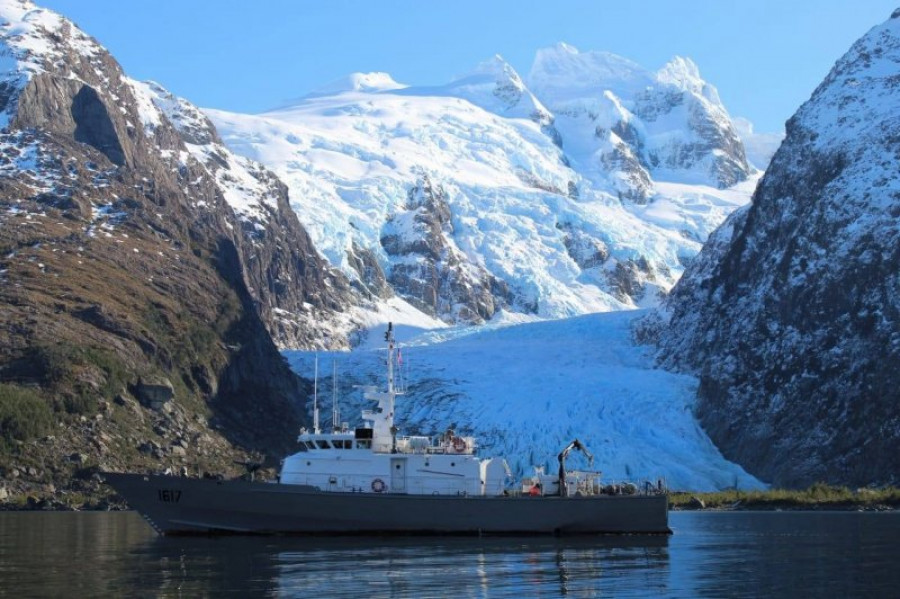 LSG Puerto Natales foto Armada de Chile