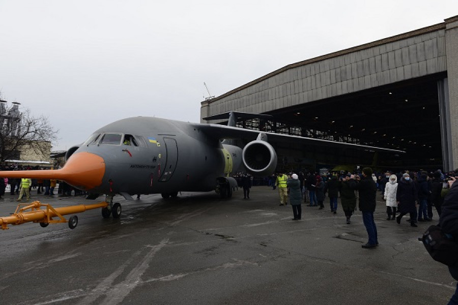 An 178 100P 001 AeronaveparaCertificacion dic2021 AntonovCompany 04 600px