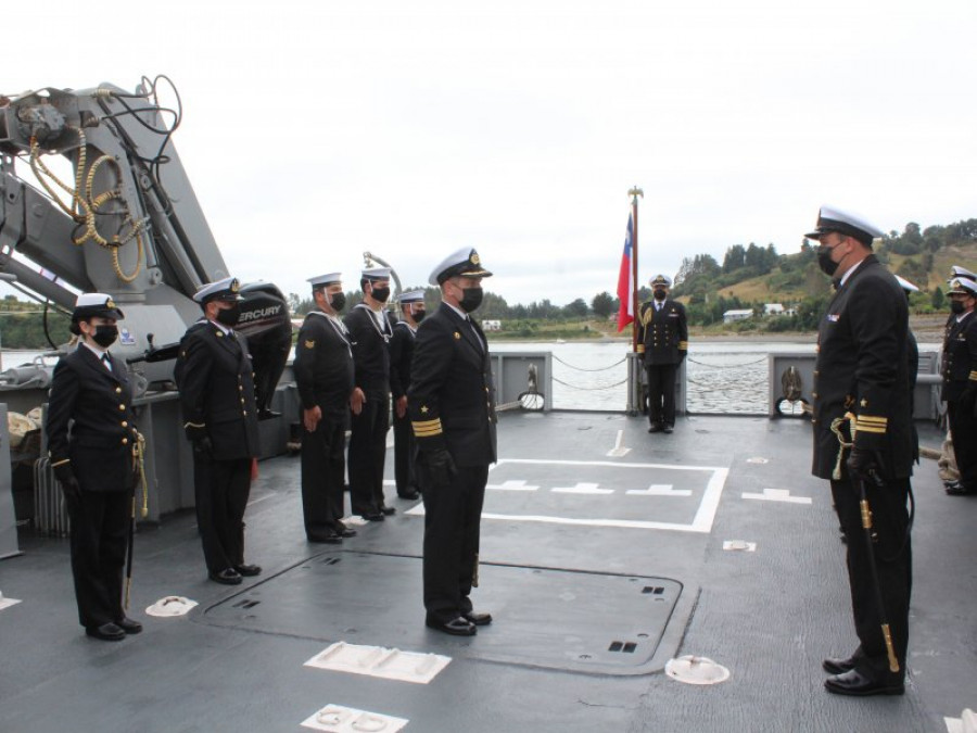 Cambio de mando en unidades de la Quinzona foto Armada de Chile