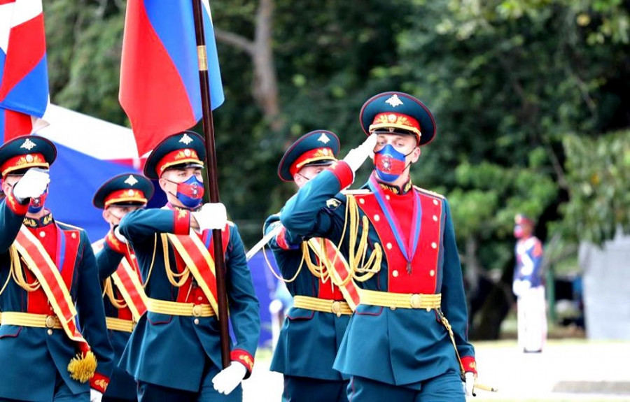 Venezuela Ejercito Rusia desfile EV