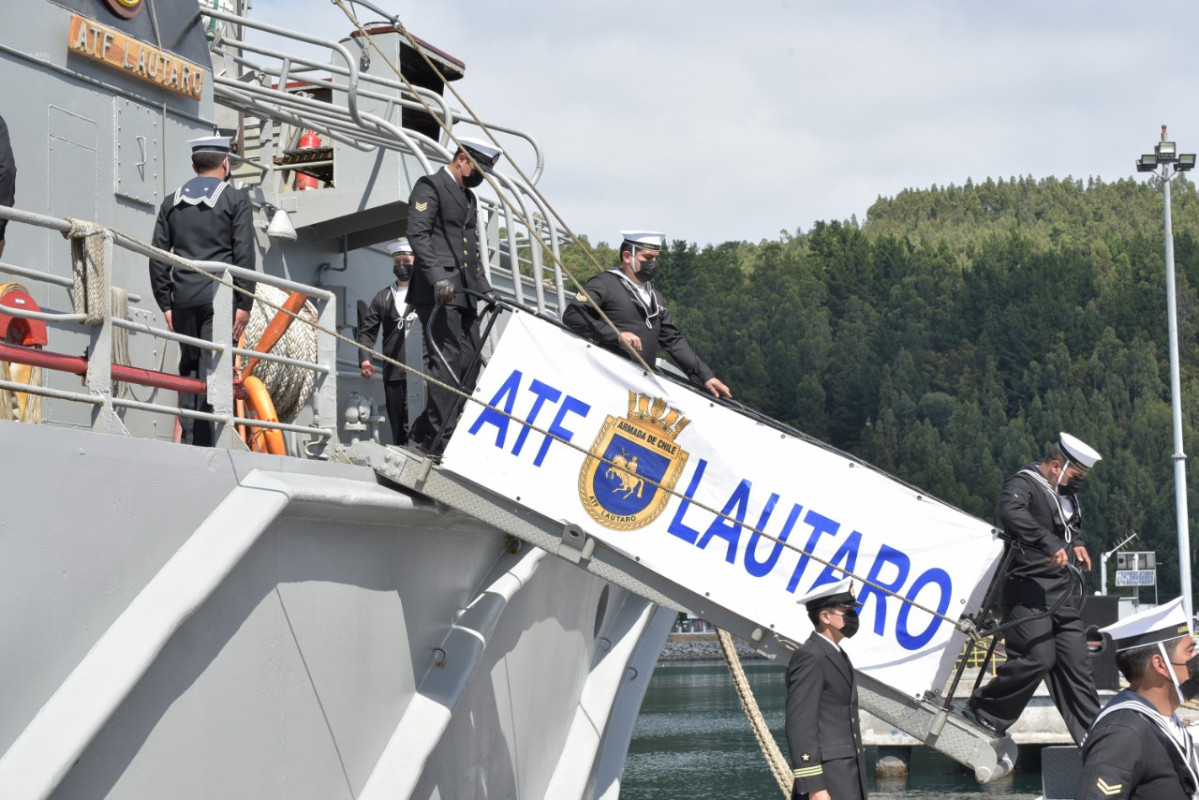 Ceremonia de baja del servicio del ATF 67 Lautaro foto Armada de Chile 004 (1)