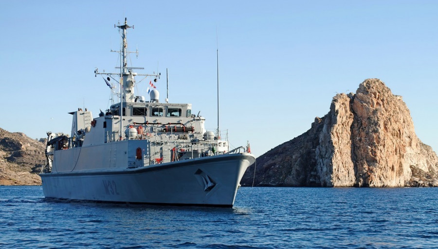 Cazaminas sella de la armada española