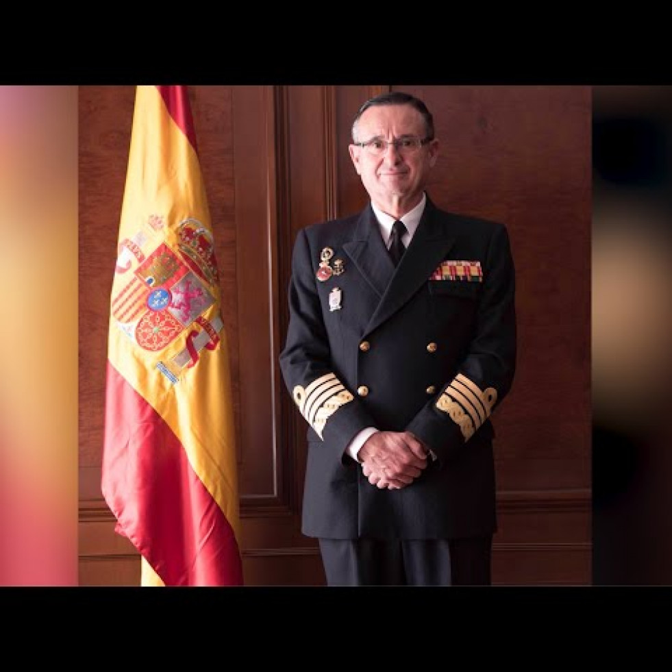 Robles nombra por sorpresa al almirante Rosique director general de Armamento y Material