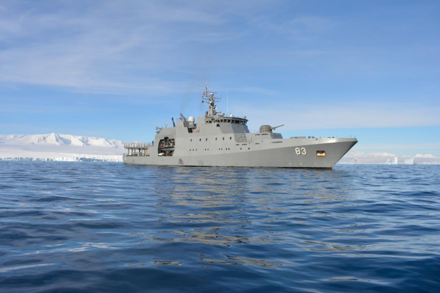 OPV 83 Marinero Fuentealba Comisión Antártica foto Armada de Chile