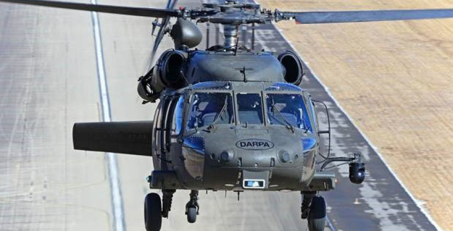 Primer helicóptero Black Hawk volando sin nadie en su interior. Foto Darpa