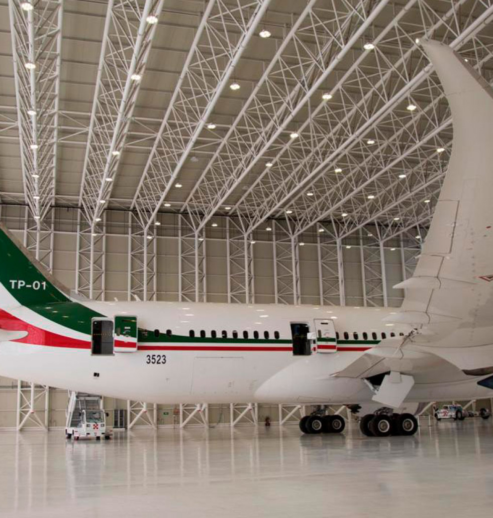 Se declara desierta licitación para mantenimiento de motores de avión presidencial de México