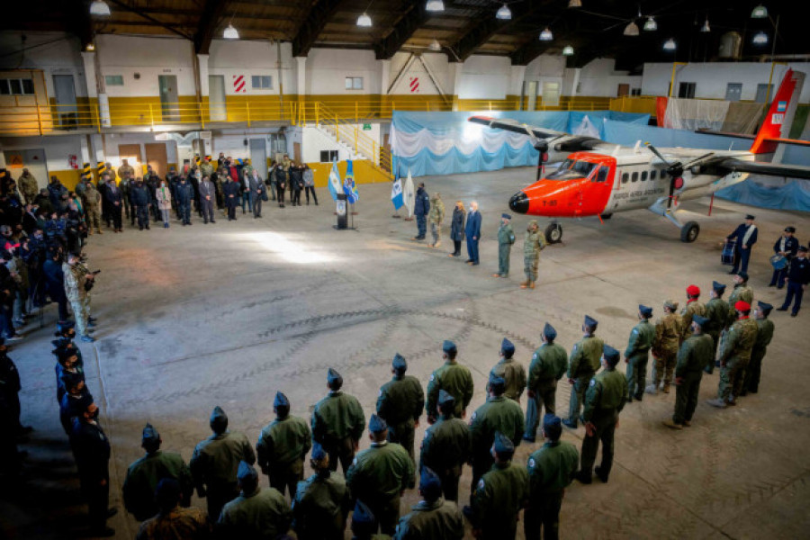 Actodeinauguracindelpuenteareo.FotoMinisteriodeDefensa.