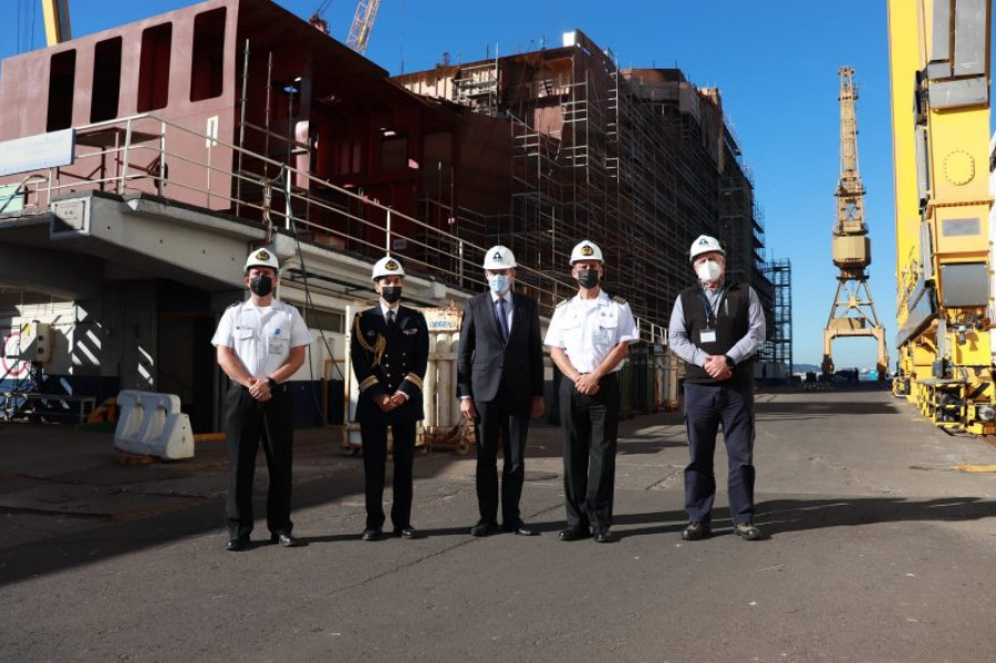 Visita de embajada de Francia a Talcahuano foto Armada de Chile