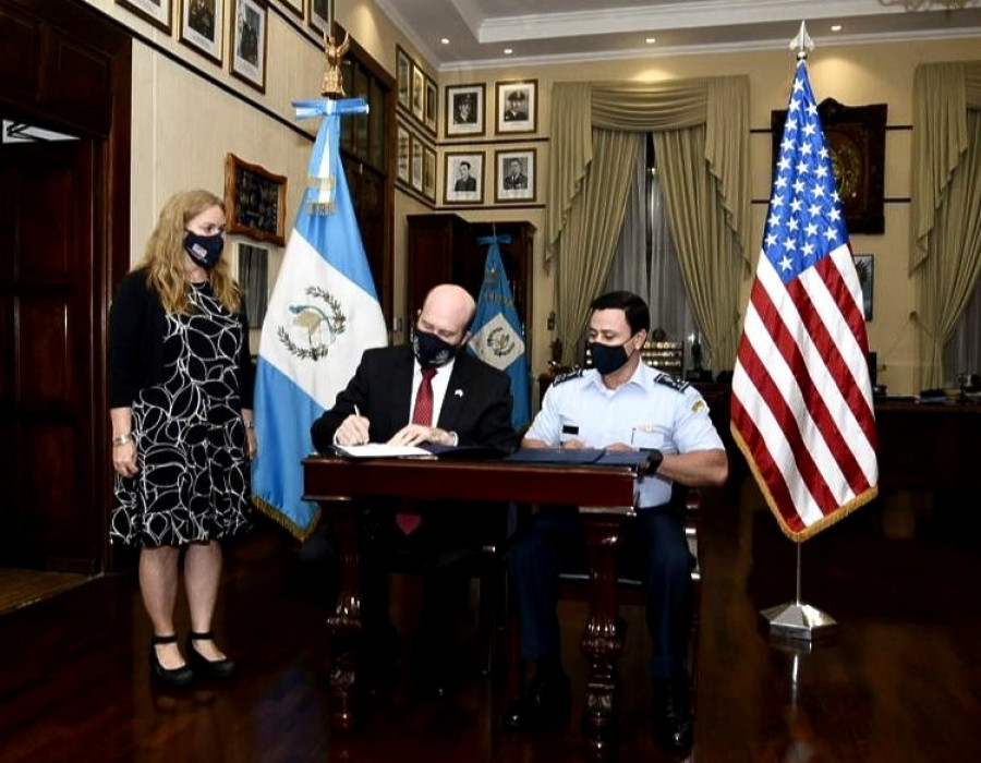 EE.UU. dona 750.000 dolares para fortalecer base naval de Guatemala cercana a frontera con México 2