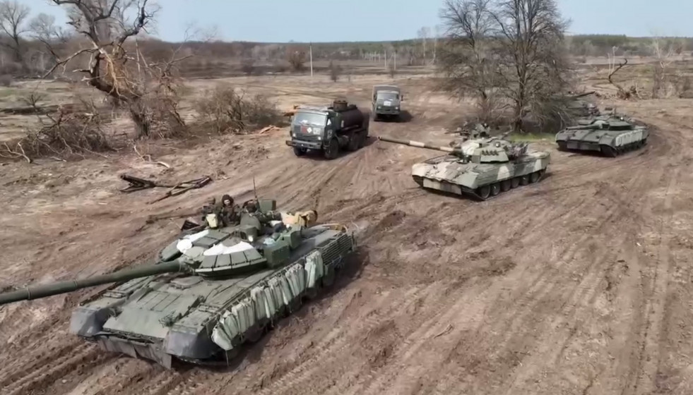 Carros de combate rusos en Ucrania. Foto Ministerio de Defensa de Rusia