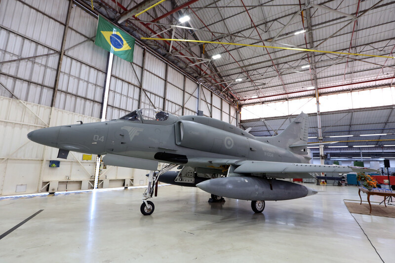 Embraer entrega el último caza AF-1B modernizado a la Marina de Brasil