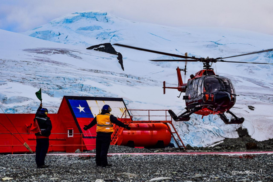Campaña Antártica 2021 2022 foto Felipe Molina Docater Tercera Zona Naval Armada de Chile