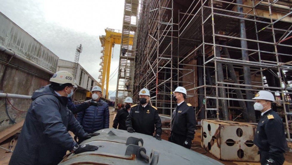 Las autoridades conocieron el proceso de construcción del rompehielos Almirante Óscar Viel foto Subsecretaría de Defensa