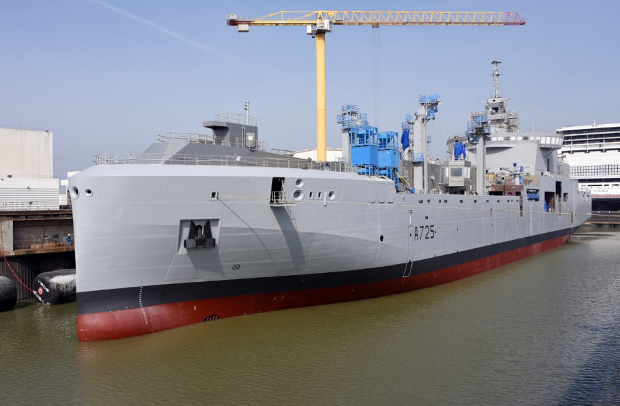 Buque logístico francés BRF Jacques Chevallier. Foto Naval Group