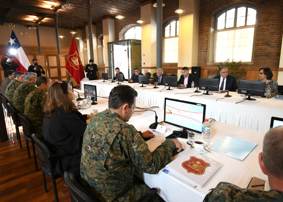 Sesiu00f3n de la Comisiu00f3n de Defensa del Senado Foto Eju00e9rcito de Chile 003
