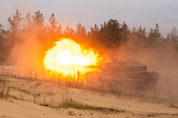 Carro de combate leopardo en letonia