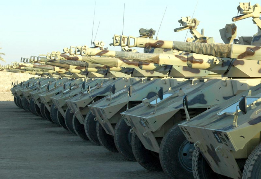 Engesa ee9 cascavel 6x6 wheeled armored car iraq3