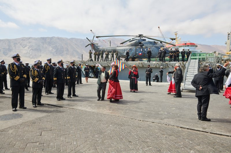 Escuadra Nacional en Iquique Foto Amada de Chile 008
