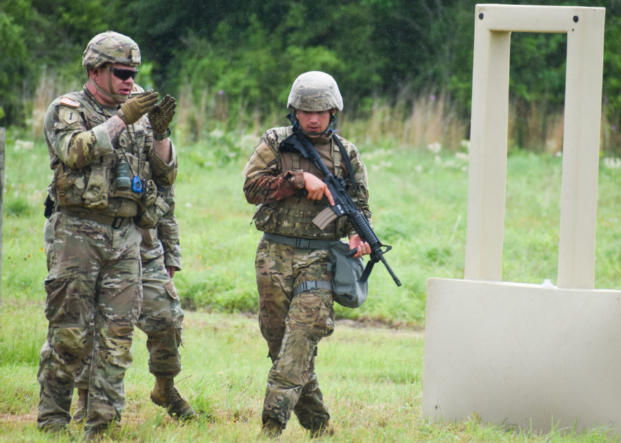 Best Warrior 2022 Foto Warrant Officer 1 Gregory Illich Texas Military Department