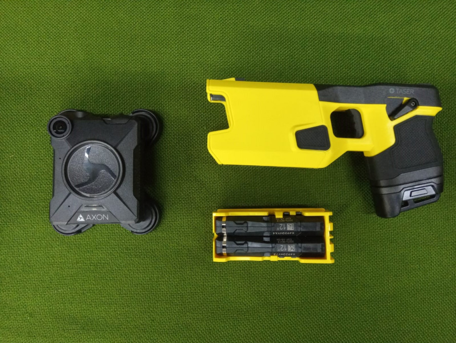 Pistola taser guardia civil