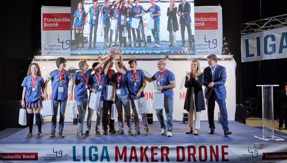 El instituto Santa María del Mar gana la 1ª Liga Maker Drone celebrada en A Coruña