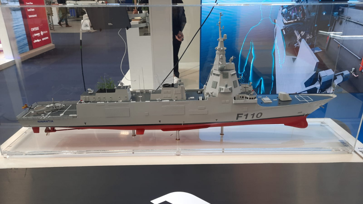 F 110 navantia en navalia vigo foro dionisio garcia.