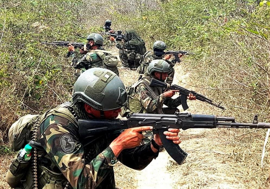 Venezuela Ejercito AK 103 Ceofanb