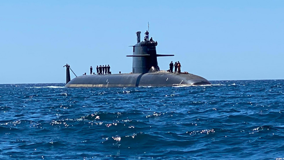 Submarino S81 en el mar