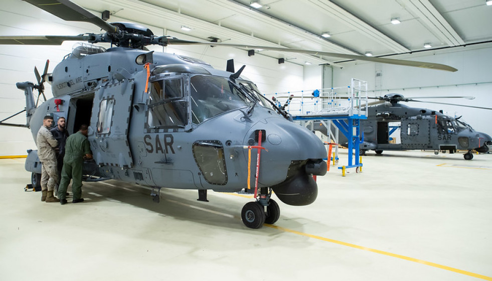 Visita de la ministra Margarita Robles a los helicópteros NH90 del Ejército del Aire