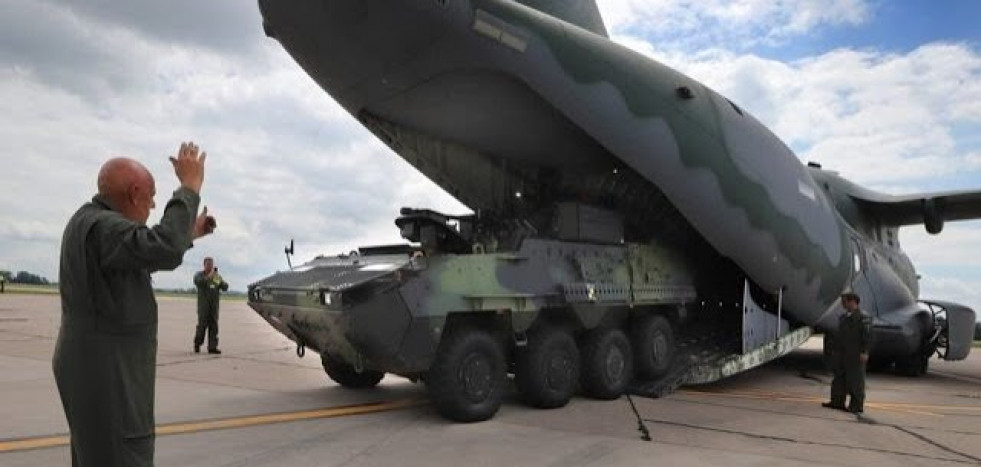 Embraer exhibe las capacidades del KC-390 al Ministerio de Defensa de República Checa