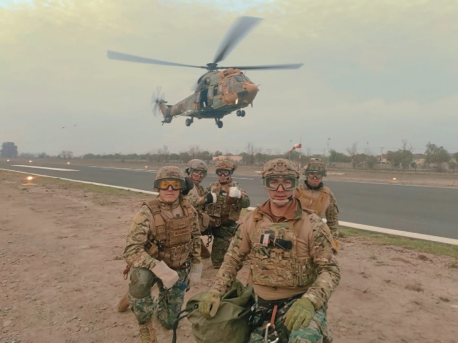 Asistencia a la docencia de Procedimientos y Seguridad Operacional en Operaciones Aerotransportadas Foto Ejército de Chile waifu2x photo noise1 scale tta 1