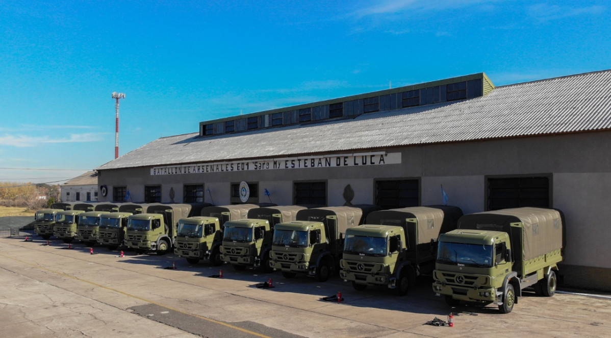 Camion 4x4 eju00e9rcito argentino Mercedes Benz Atego 1726 16 06 22 [mindef] 2