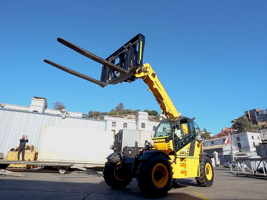Dieci Hercules 120.10 en Valparaíso Imagen Salfa