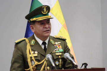 Bolivia Policia Gral. Ponce ABI
