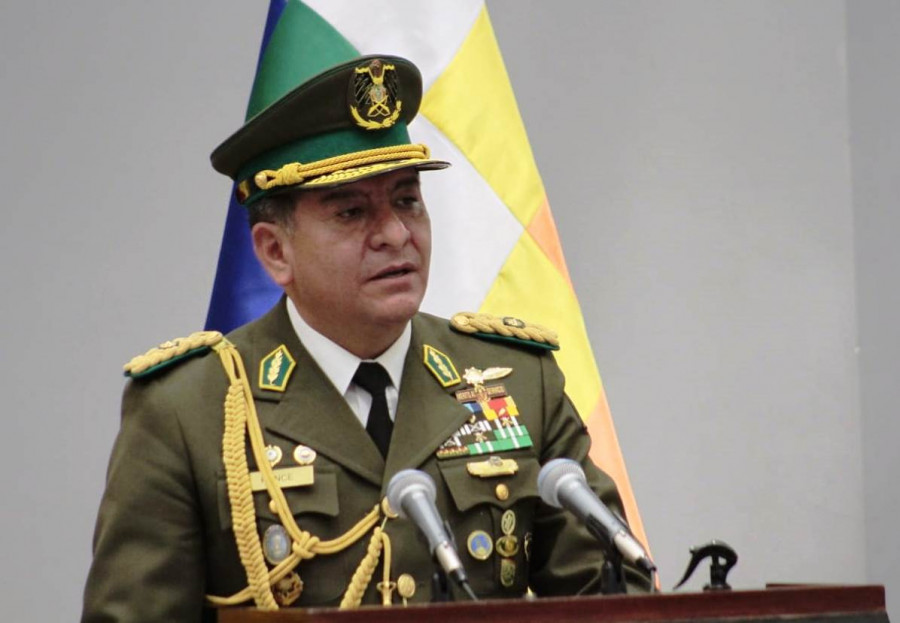 Bolivia Policia Gral. Ponce ABI