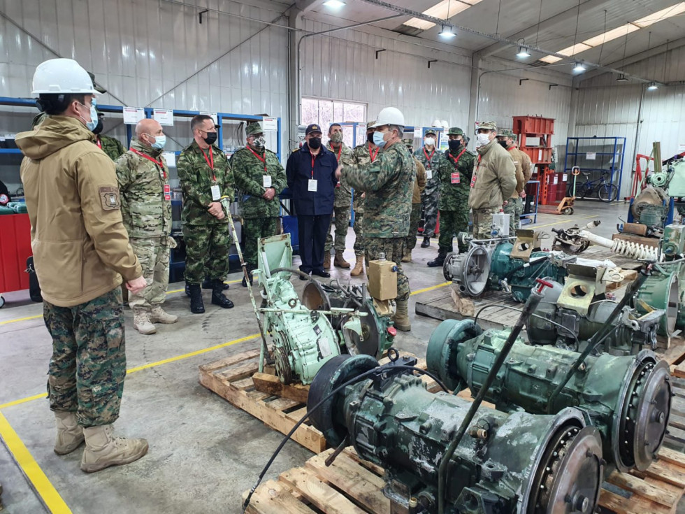 Visita de agregados militares a Talagante Foto Famae